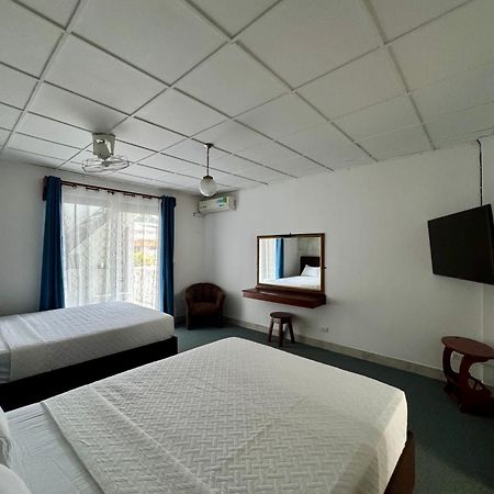 Hotel Malinche Quepos Kültér fotó