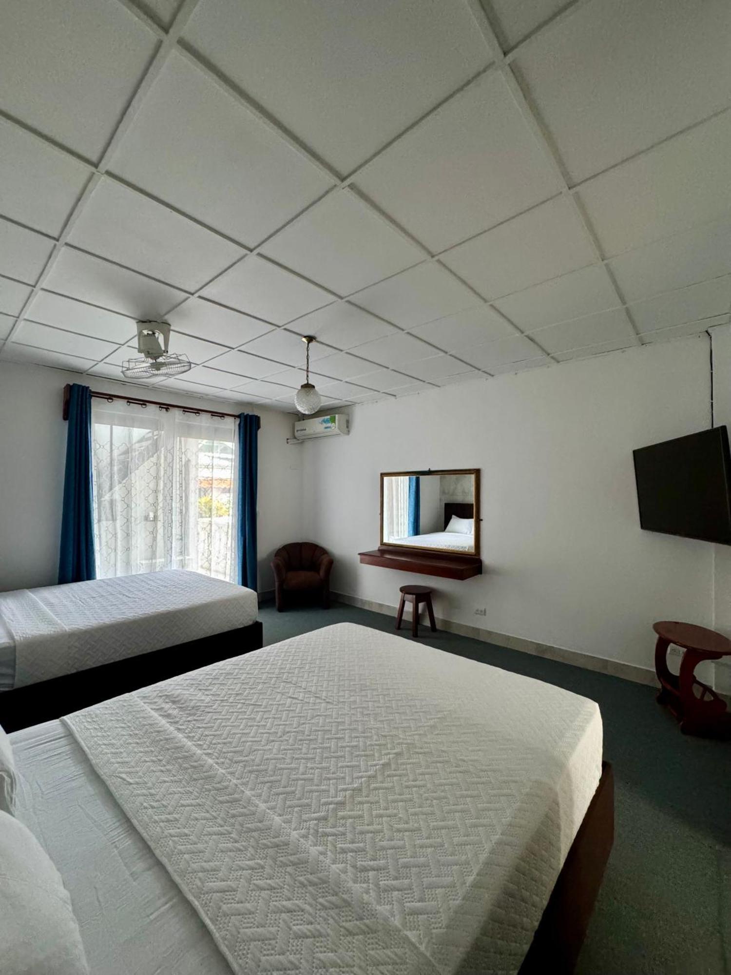 Hotel Malinche Quepos Kültér fotó