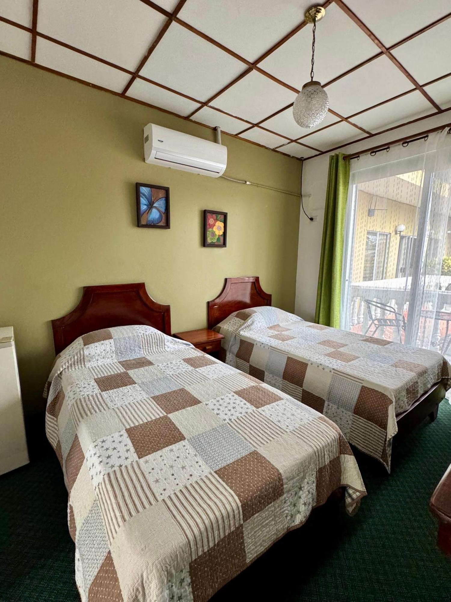 Hotel Malinche Quepos Kültér fotó