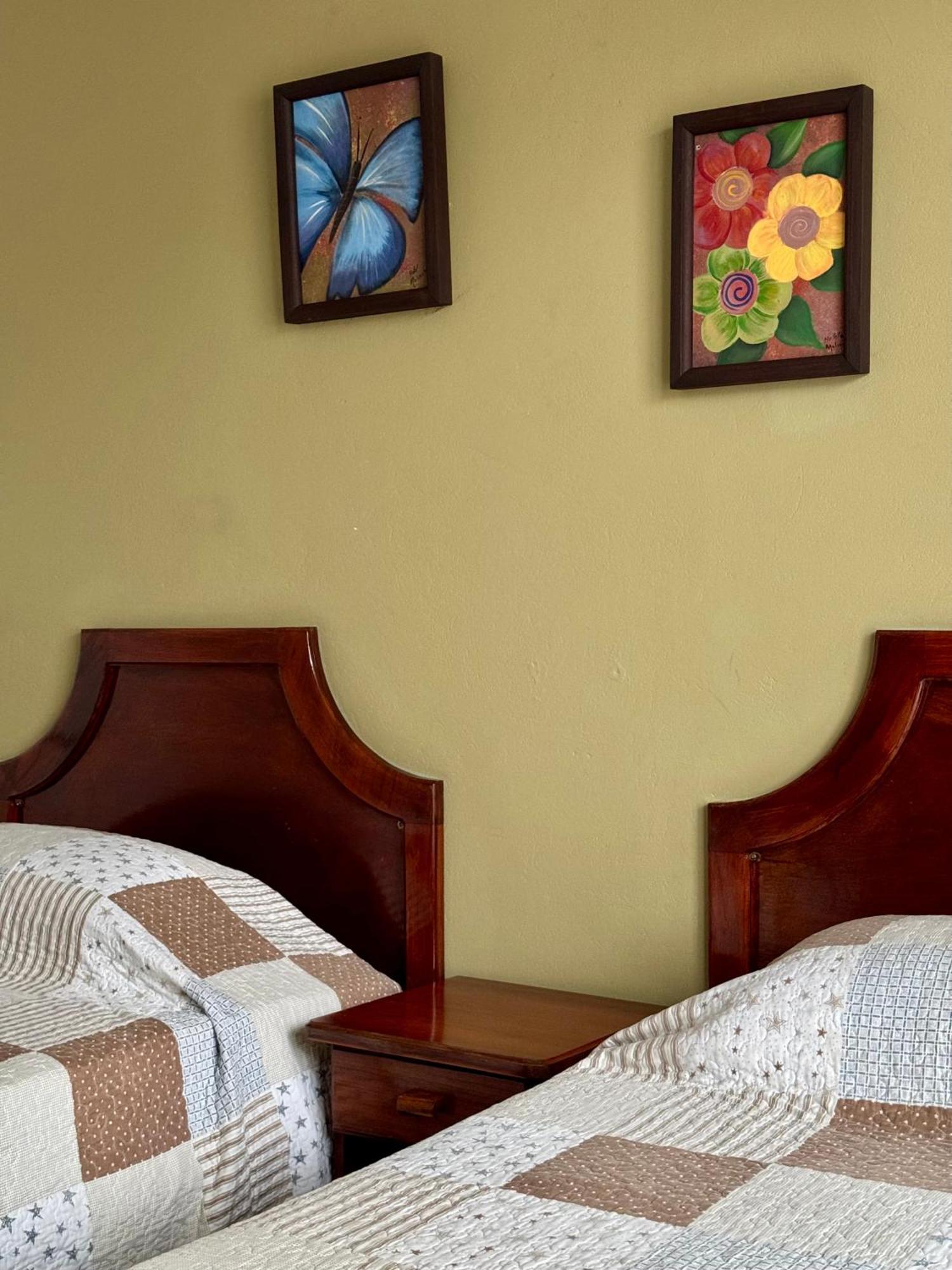 Hotel Malinche Quepos Kültér fotó