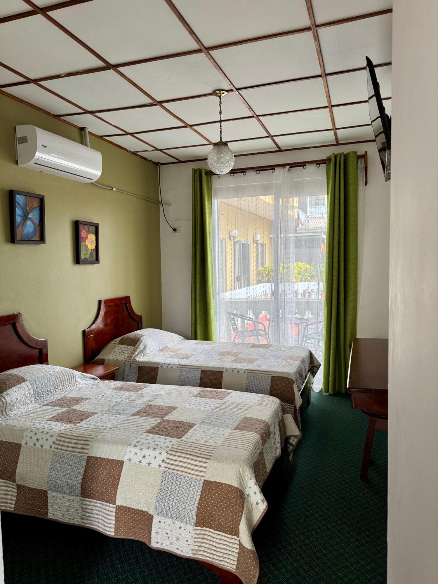 Hotel Malinche Quepos Kültér fotó