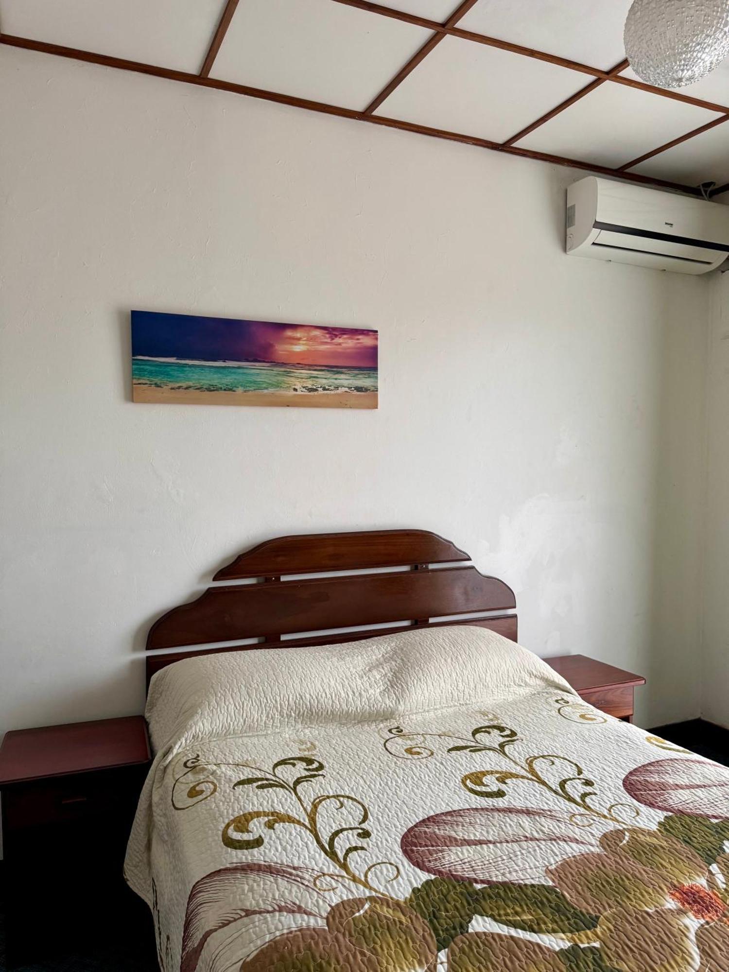 Hotel Malinche Quepos Kültér fotó