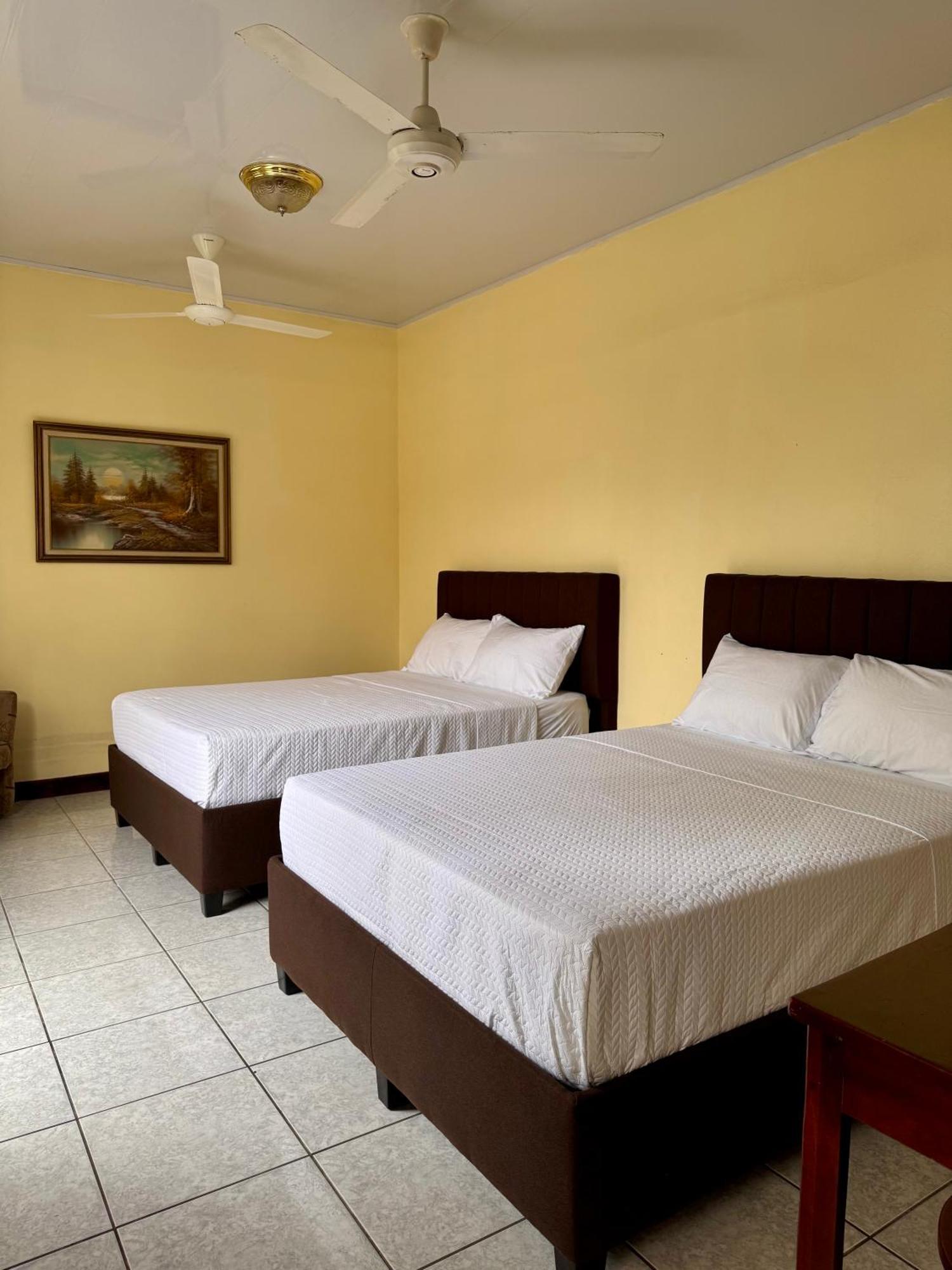 Hotel Malinche Quepos Kültér fotó