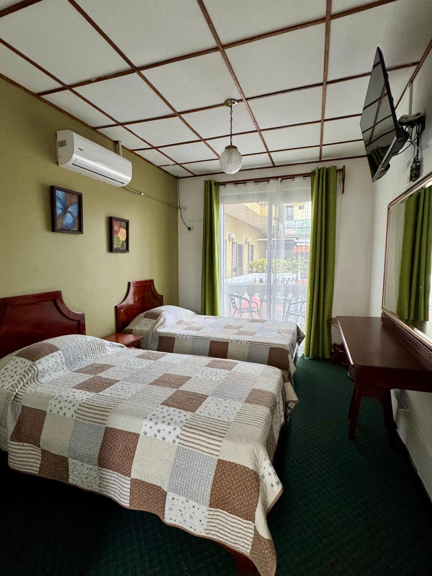 Hotel Malinche Quepos Kültér fotó